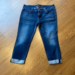 Arizona Jean Co cropped stretch jeans